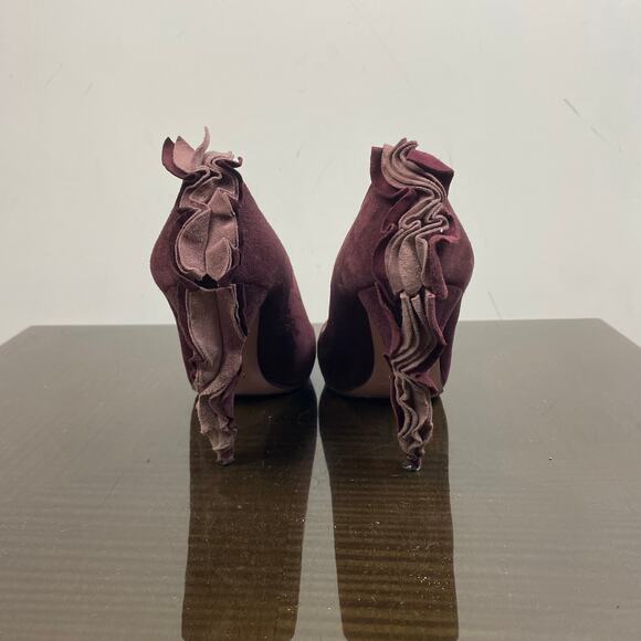 Prada Suede Ruffle Back Heels Women's 39 US 9 Designer Glam - Picture 4 of 12